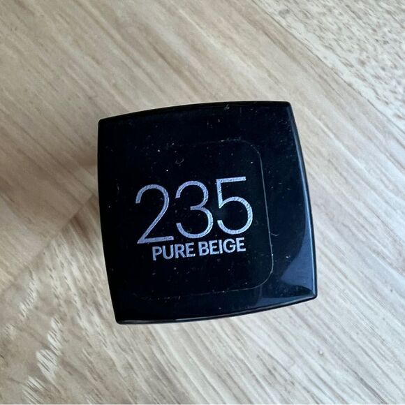 Maybelline Fit Me Dewy + Smooth Foundation SPF 18 # 235 Pure Beige - Picture 2 of 4